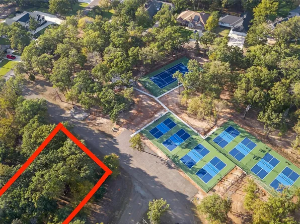 101 Blue Heron Cir, Mabank, TX 75156