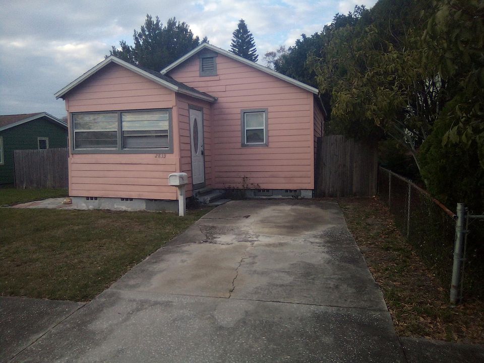 1st image of 2833 14th Ave N