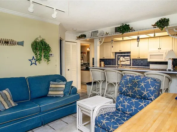 20820 River Dr APT B25, Dunnellon, FL 34431