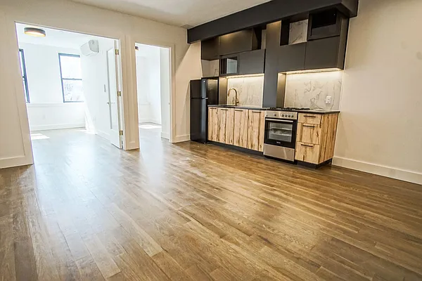 Rented by Lofts and Flats LLC | media 25