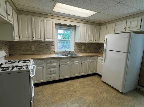5 Terrace Vw #7, Easthampton, MA 01027