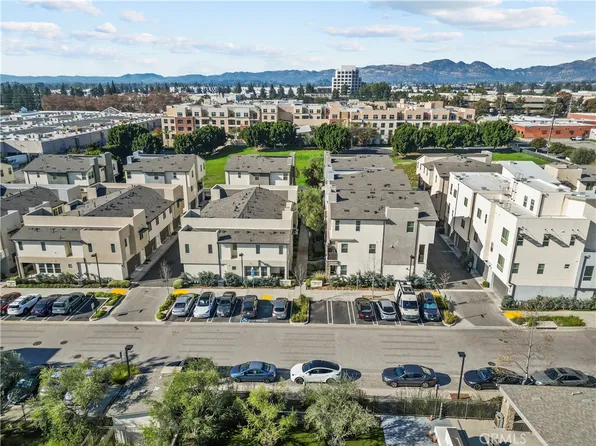 19542 Empire Ln, Northridge, CA 91324