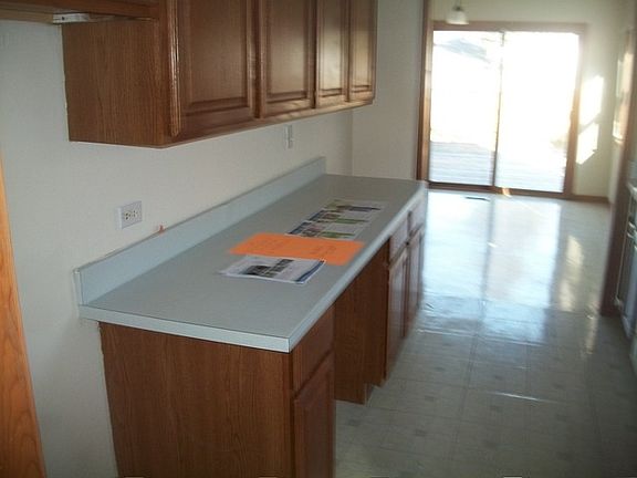 4th image of 4221 Gunderson Ave