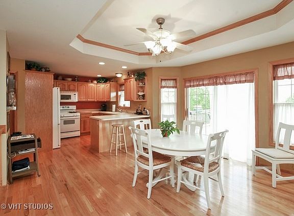 5th image of 317 W Ashton Dr
