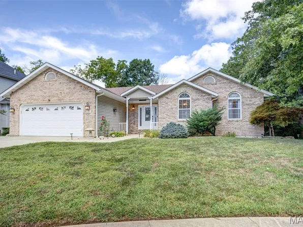 109 Fairington Dr, Troy, IL 62294