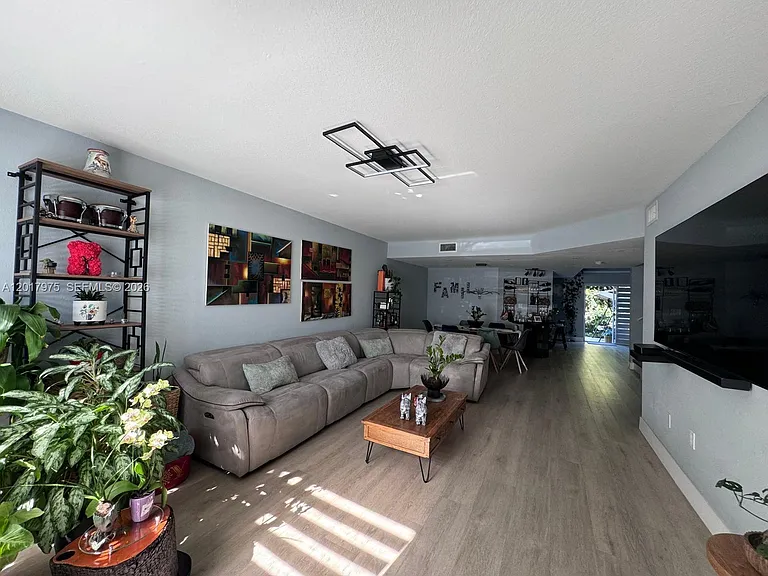 8851 NW 110th Pl #1407 — Photo 7