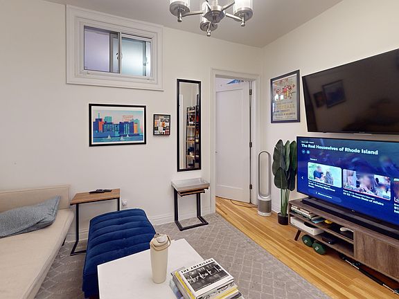 5th image of 163 W 17th St APT 5F