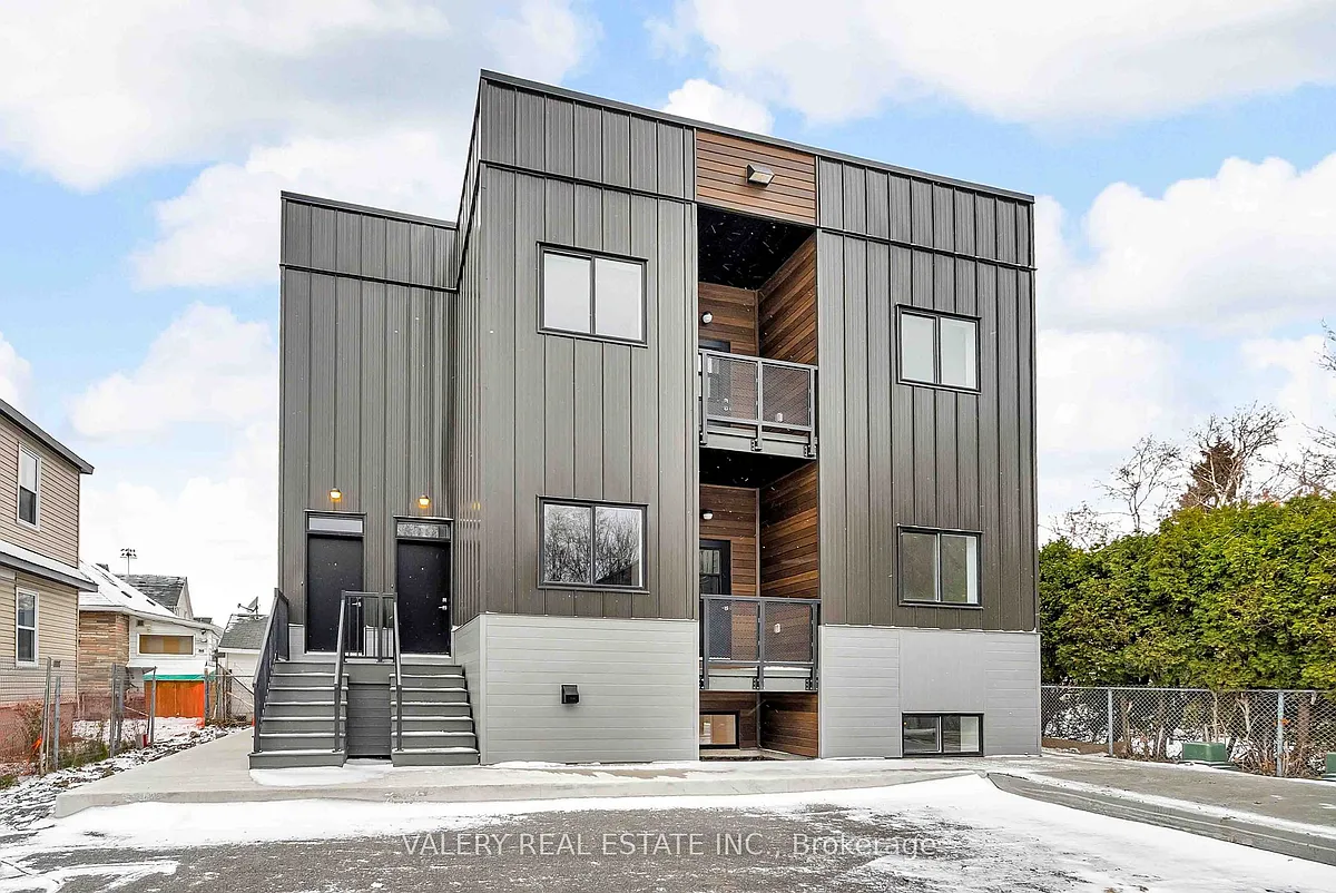 Building Photo - 600 2nd St E #6A
