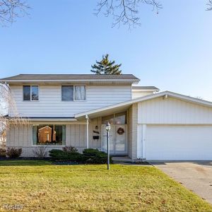 15572 Nola Cir, Livonia, MI, 48154
