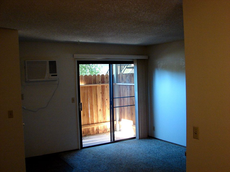 1st image of 1152 Franklin Ave APT 11