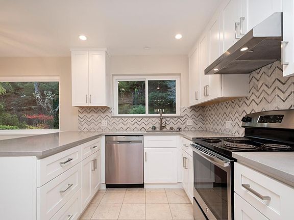 5th image of 3057 Atwater Dr
