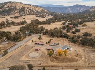 29935 Burrough Valley Rd, Tollhouse, CA 93667