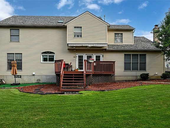4th image of 4360 Oakmont Dr