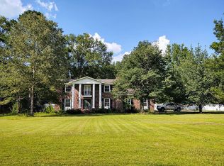 104 Clayton Ln, Ridgeville, SC 29472