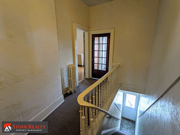 2nd image of 502 1/2 S 5th St #1