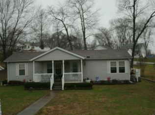 635 NE 3rd St, Paoli, IN 47454