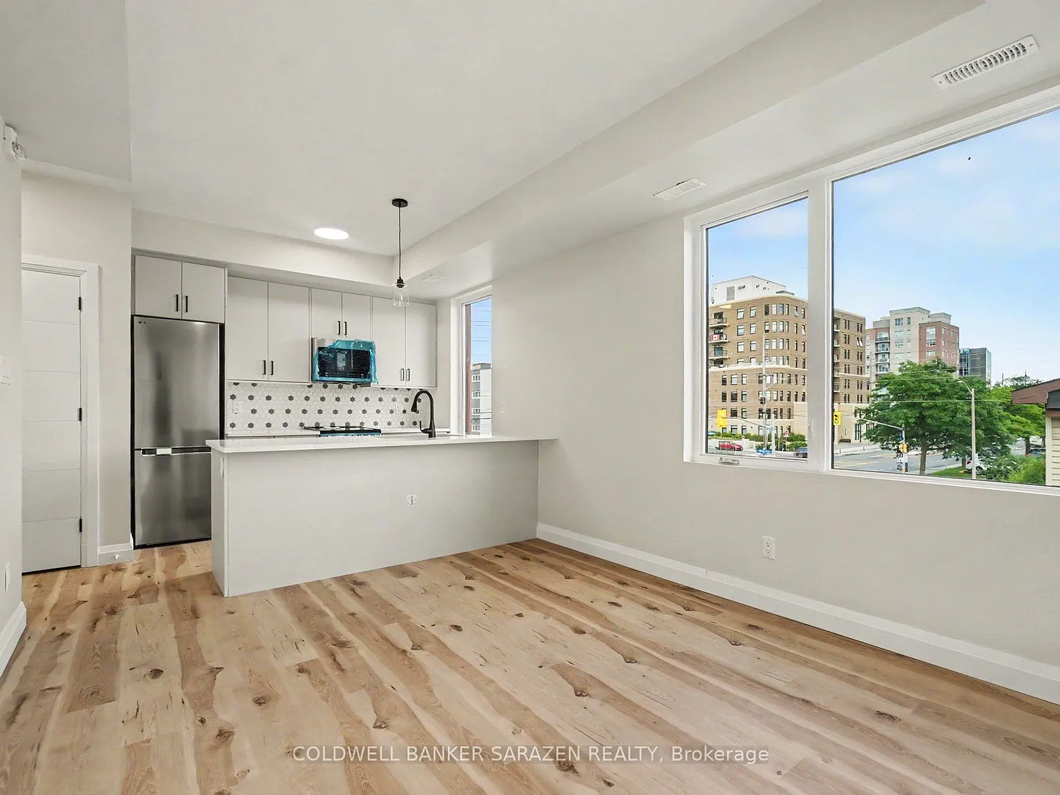 1 bed, $2,000 — Photo 2