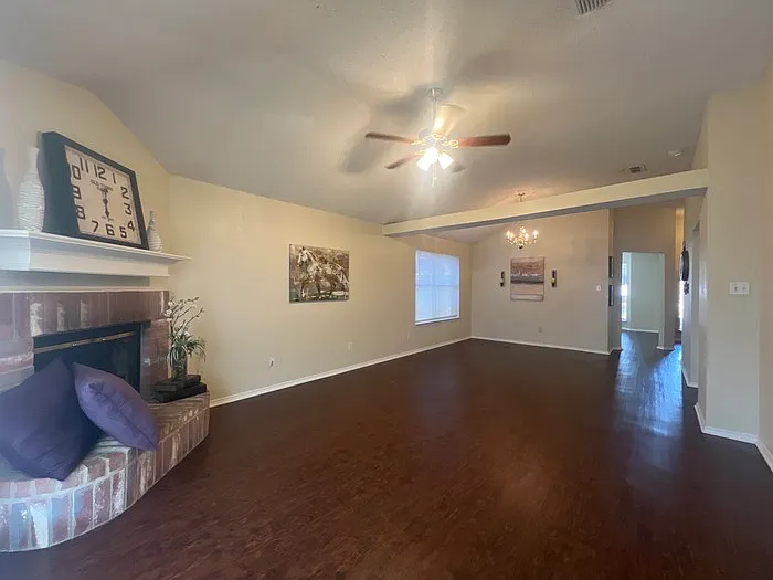 10409 Pleasant Mound Dr — Photo 3