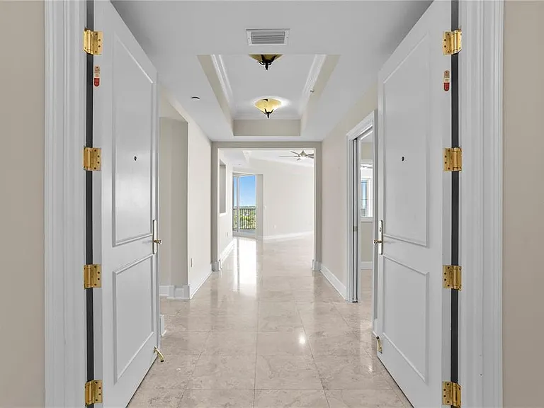300 Beach Dr NE #1201 — Photo 3