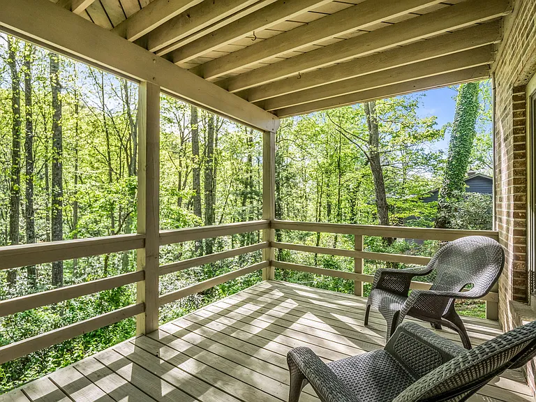 140 Ridgeview Dr — Photo 48