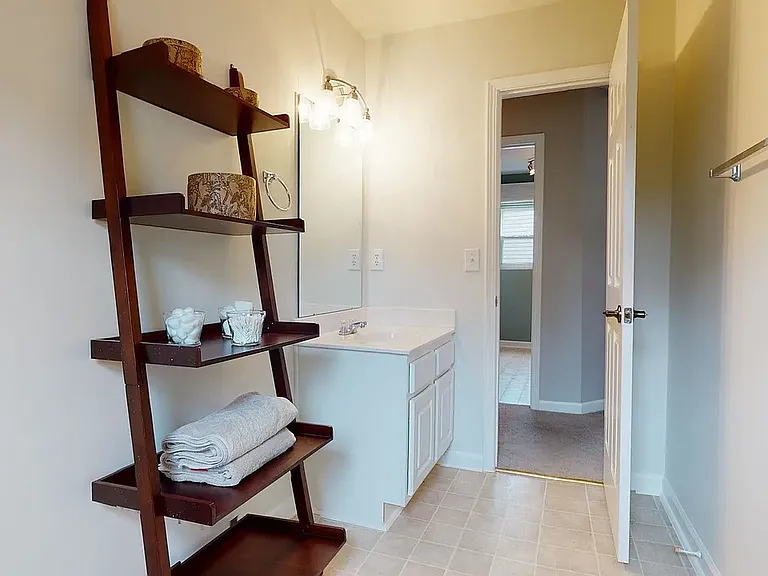 8186 Cohosh Ct — Photo 24