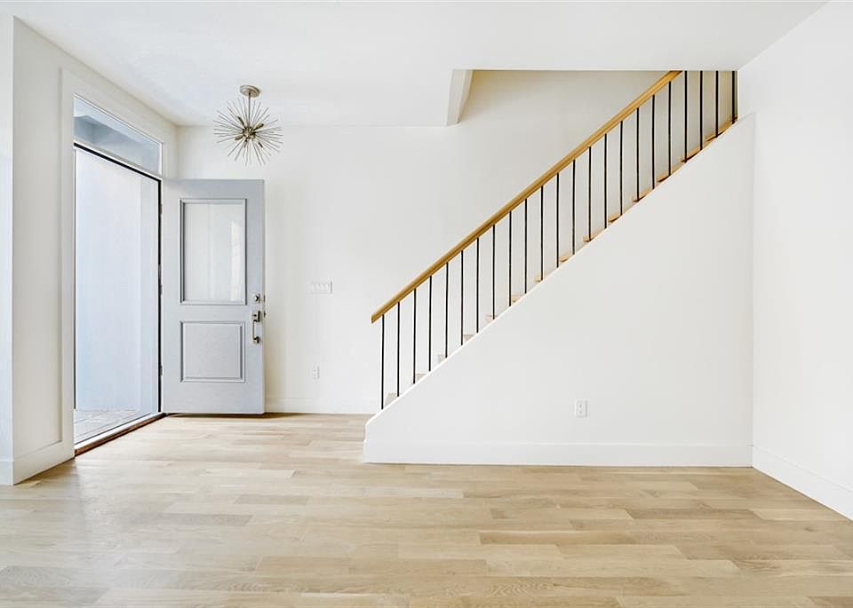 1st image of 194 16th St #1