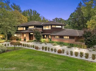 1775 Schoenith Ln, Bloomfield Hills, MI
