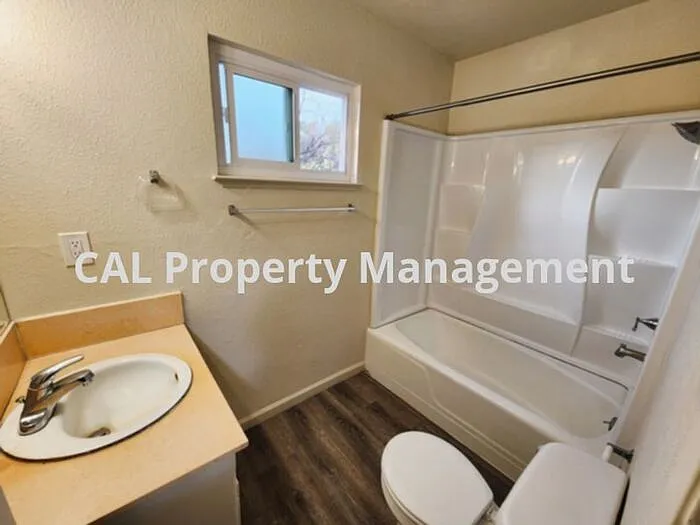 938 Illinois Ave #18 — Photo 7