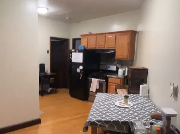 217 Park Dr #5, Boston, MA 02215