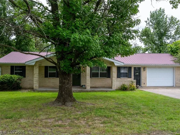 203 Countryside Ln, Roland, OK 74954
