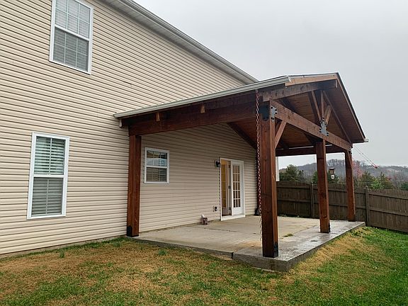 4th image of 7332 Lucky Clover Ln