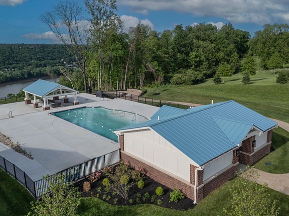 Sanctuary Village Pool