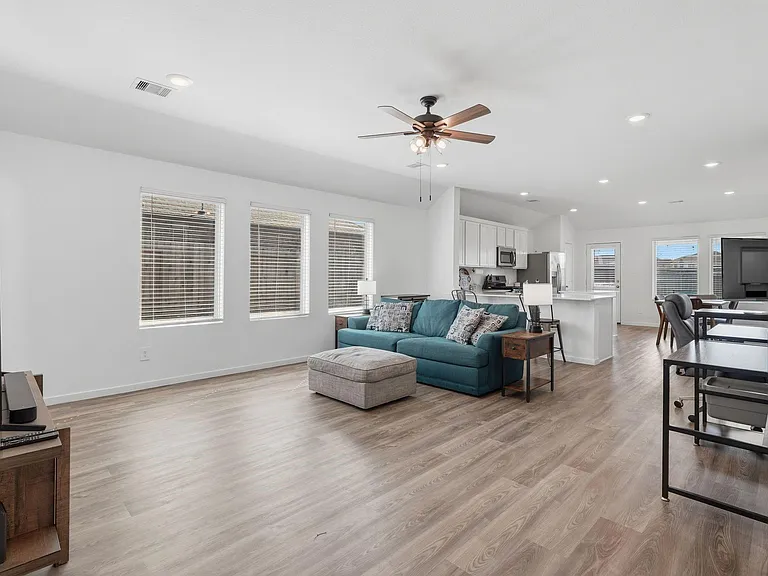 651 Spring Ashberry Ct — Photo 6