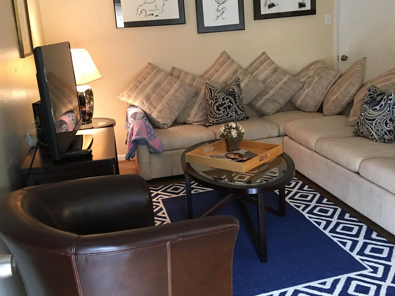 1 bed, 900 sqft, $1,800 — Photo 2