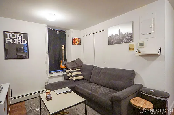 Rented by City Connections Realty | media 27