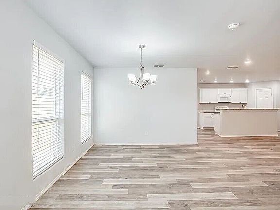 4th image of 5514 Jarvis St #A