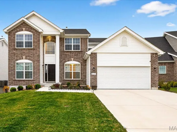 214 Liberty Valley Dr, Foristell, MO 63348