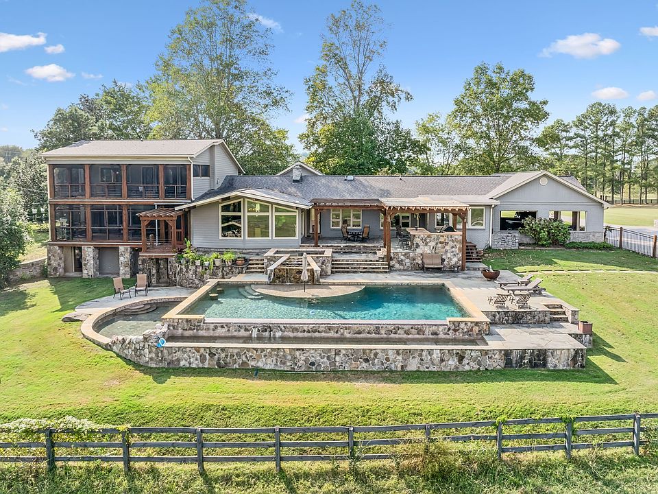 1st image of 2864 Sawyer Bend Rd