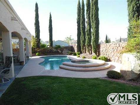 2nd image of 2105 Paseo Del Prado Dr