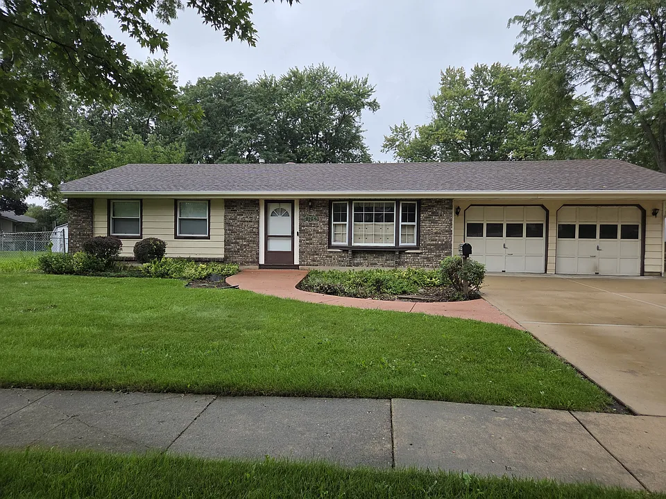 516 Bahama Ln