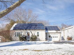 20 Springfield Rd, Belchertown, MA 01007