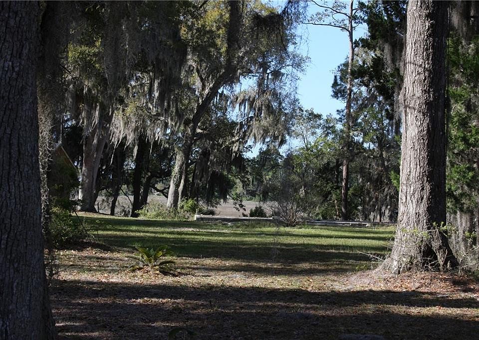 1st image of 1106 Shell Point Rd N #6