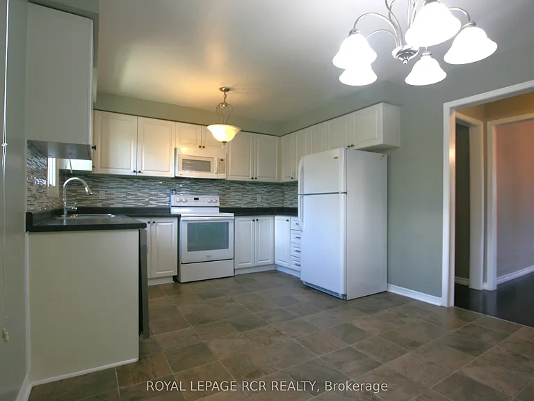 349 Lisa Marie Dr — Photo 5