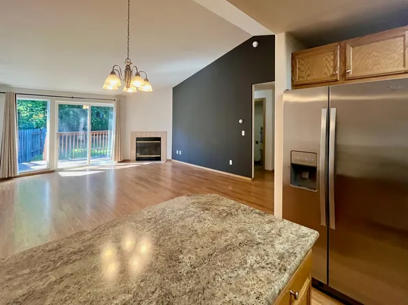 15317 NE 181st St #A, Brush Prairie, WA 98606