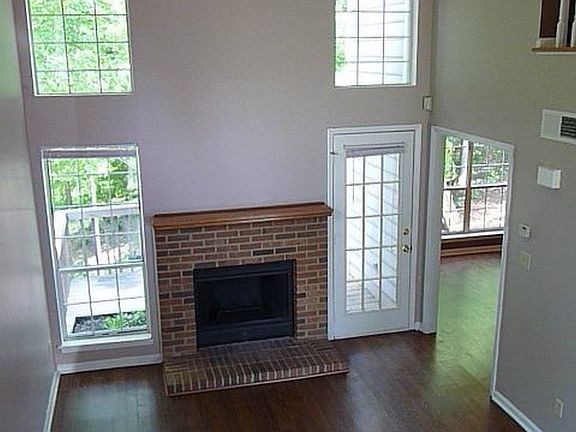 3rd image of 7105 Oakspring Ct