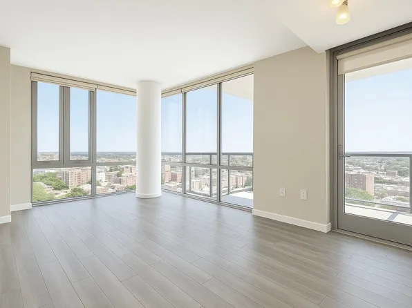 1524 Sheepshead Bay Road image 3 of 31