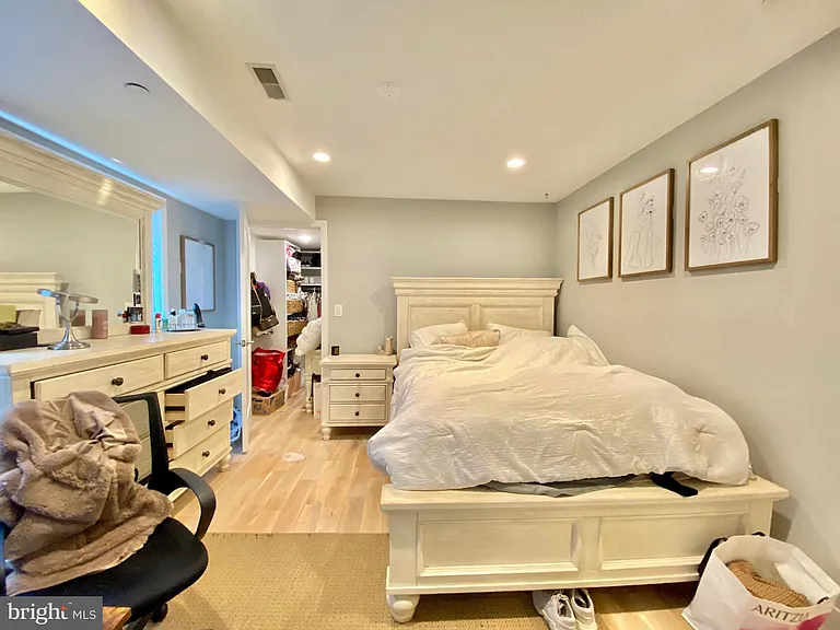 922 N 17th St #26-E — Photo 13