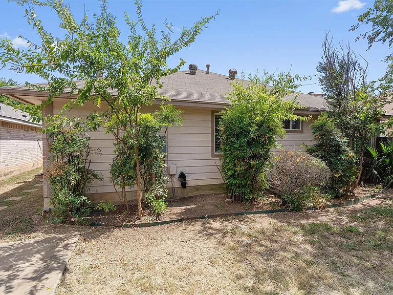 606 David Curry Dr — Photo 24