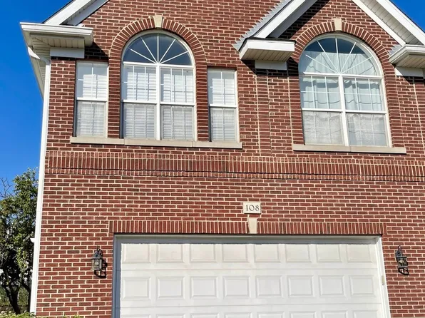 108 Allerton Dr, Schaumburg, IL 60194