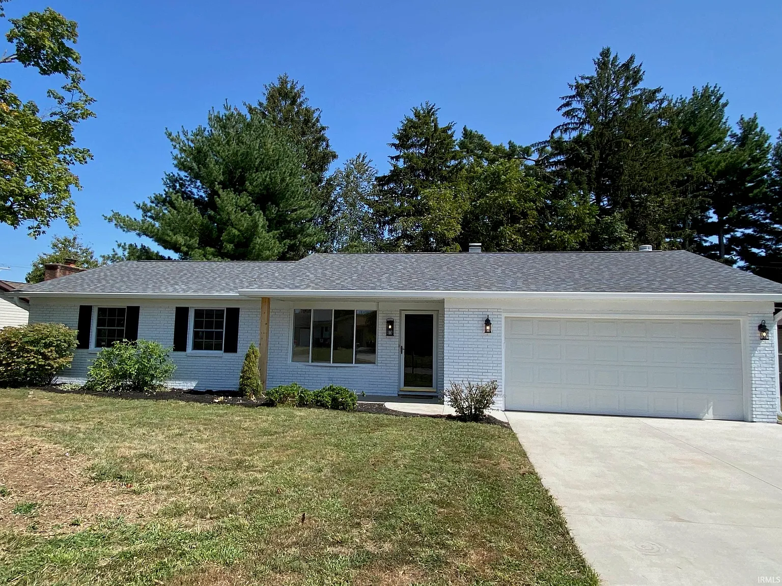 749 S Harvey Dr photo 1